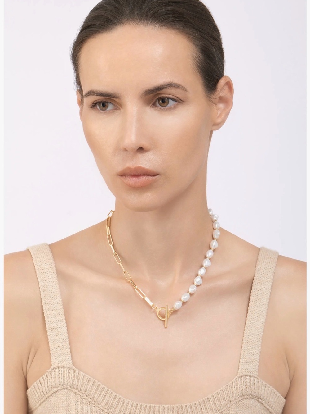 Gold & White Pearl Half-Link Toggle Necklace - Picture 2 of 7